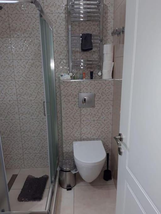 Renovated Apartment With Garden And Parking Space Peraía Extérieur photo